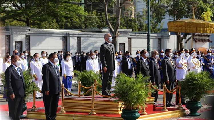 Vietnam congratulates Cambodia on 68th Independence Day